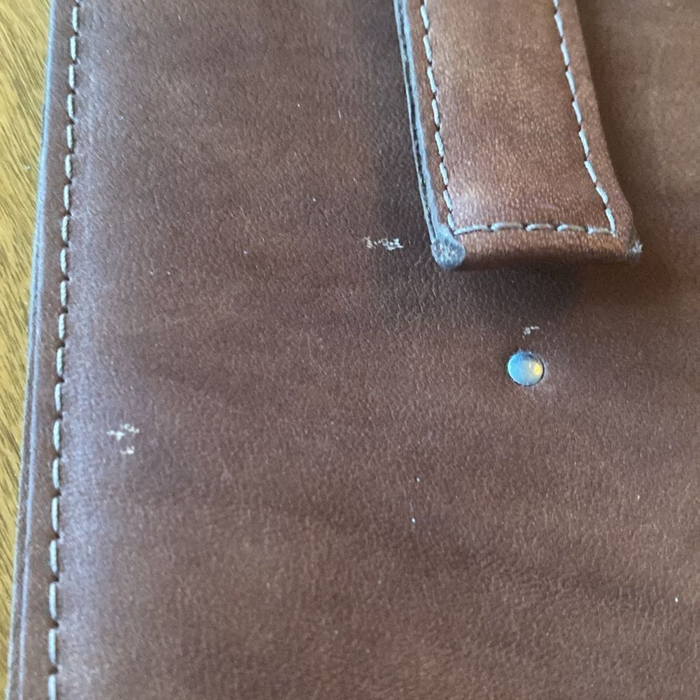 Jake Johnson Side Kick Wallet - Picture 6 of 6